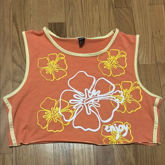 SHEIN Tops - 🚨SHEIN Women’s Orange Cream Graphic Crop Tank Top XL